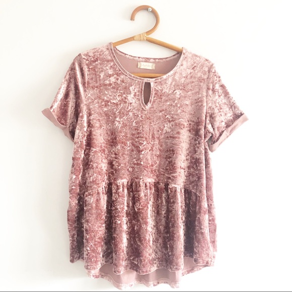 Altar'd State Tops - Altar’d State Crushed Velvet Keyhole Top Blush M